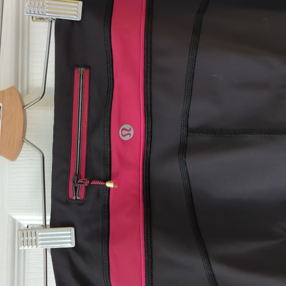 Lululemon leggings - Picture 4 of 5